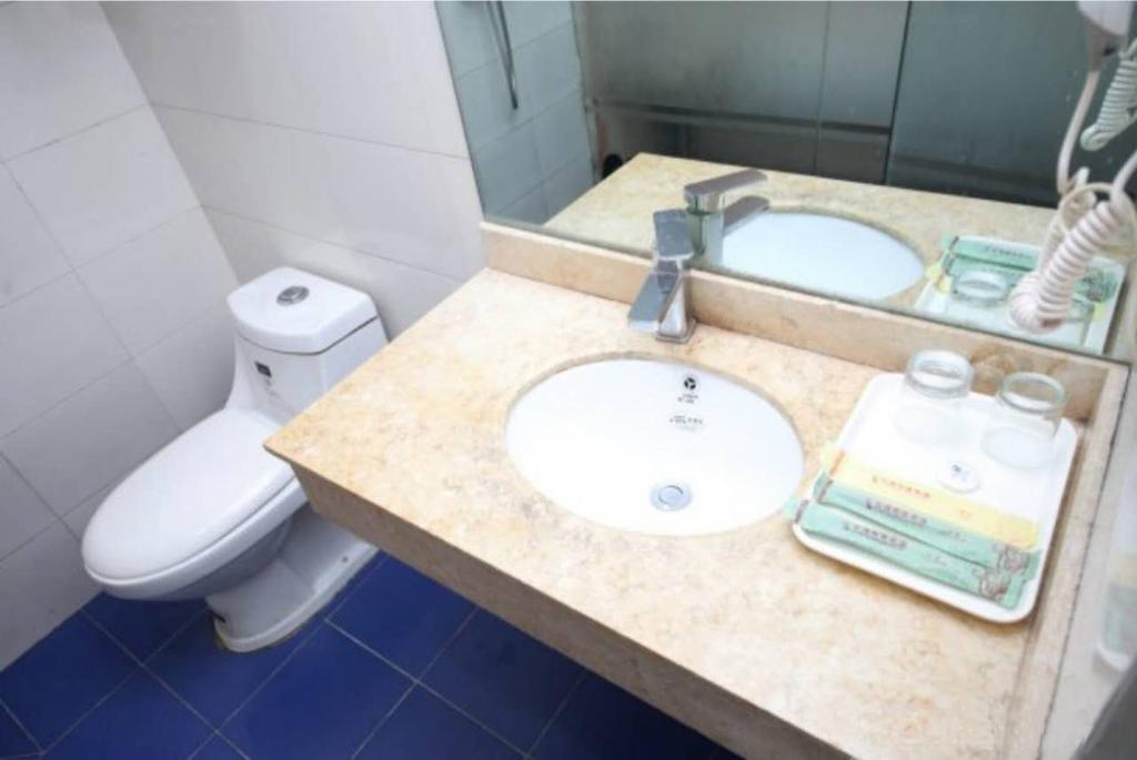 Yixin Business Hotel Kuangcsou Kültér fotó