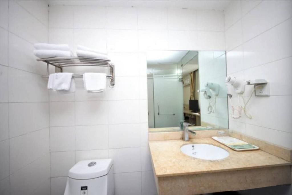 Yixin Business Hotel Kuangcsou Kültér fotó